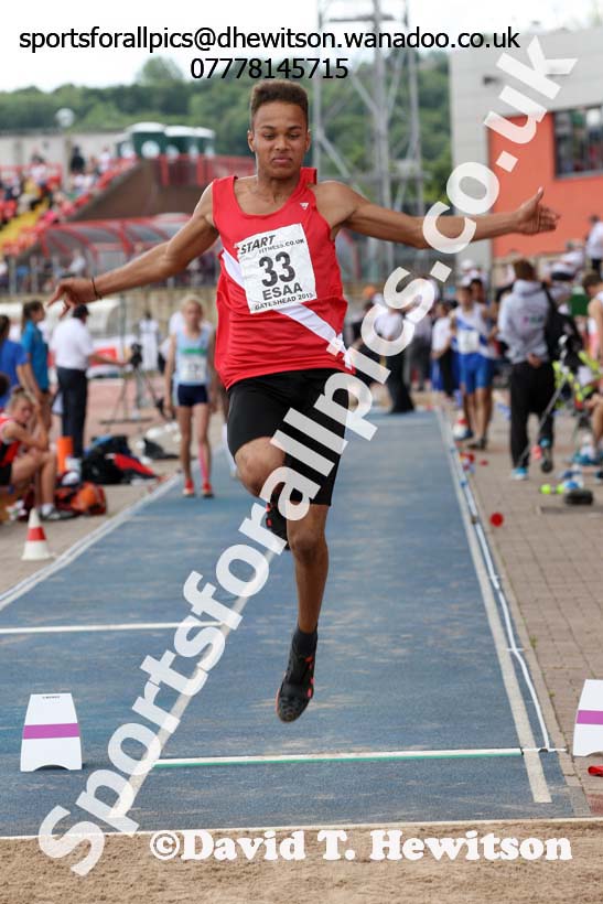 Inter boys long jump, 2015 English Schools Track and Field Champs., Gateshead Stadium. Photo: David T. Hewitson/Sports for All Pics